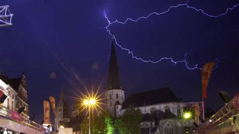 Que faire si vous êtes atteint de brontophobie, la peur des orages.